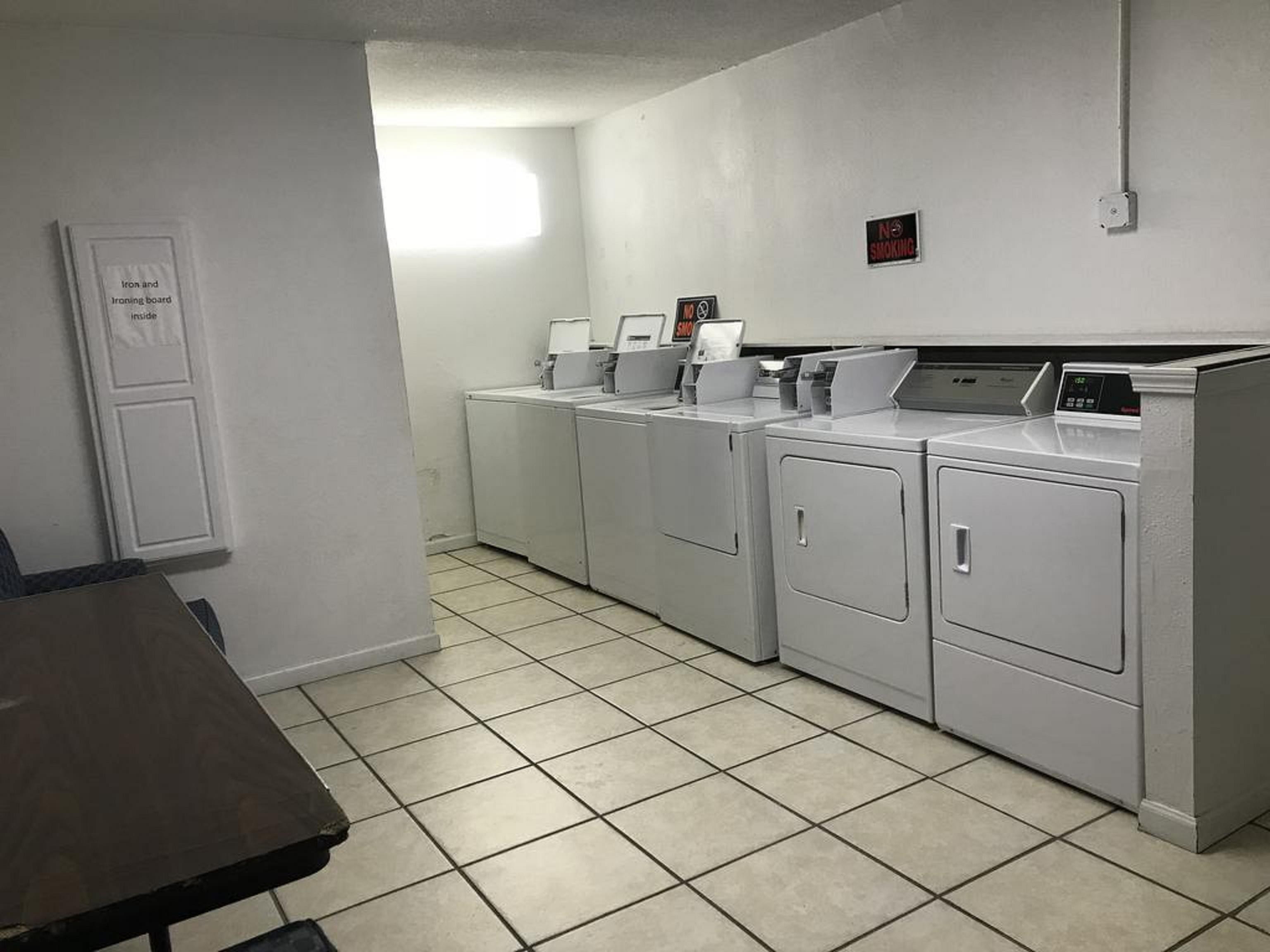 Carmel Inn And Suites Thibodaux Exterior foto