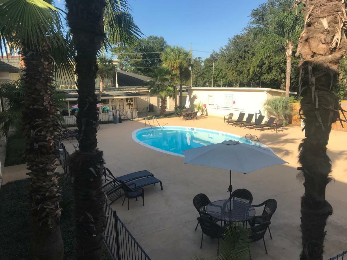 Carmel Inn And Suites Thibodaux Exterior foto